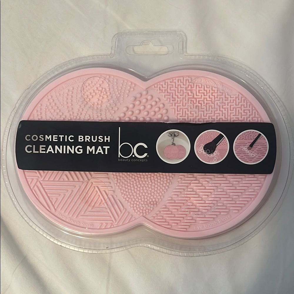 NWT Beauty Concepts Pink Cosmetic Brush Cleaning Mat